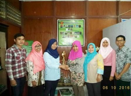 Mahasiswa Prodi Agribisnis Fakultas Pertanian Sabet 2 Piala di Ajang Pekan Ilmiah Mahasiswa UNTAD 2016
