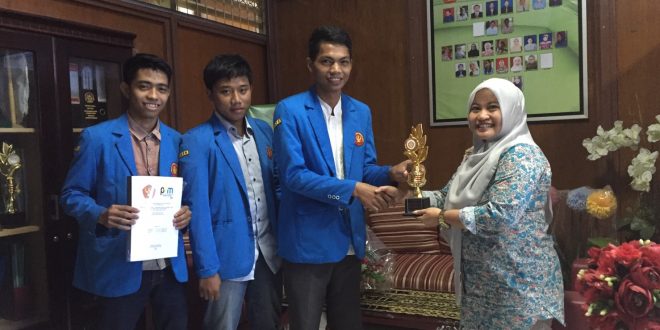 Mahasiswa Prodi Agribisnis Fakultas Pertanian Sabet 2 Piala di Ajang Pekan Ilmiah Mahasiswa UNTAD 2016